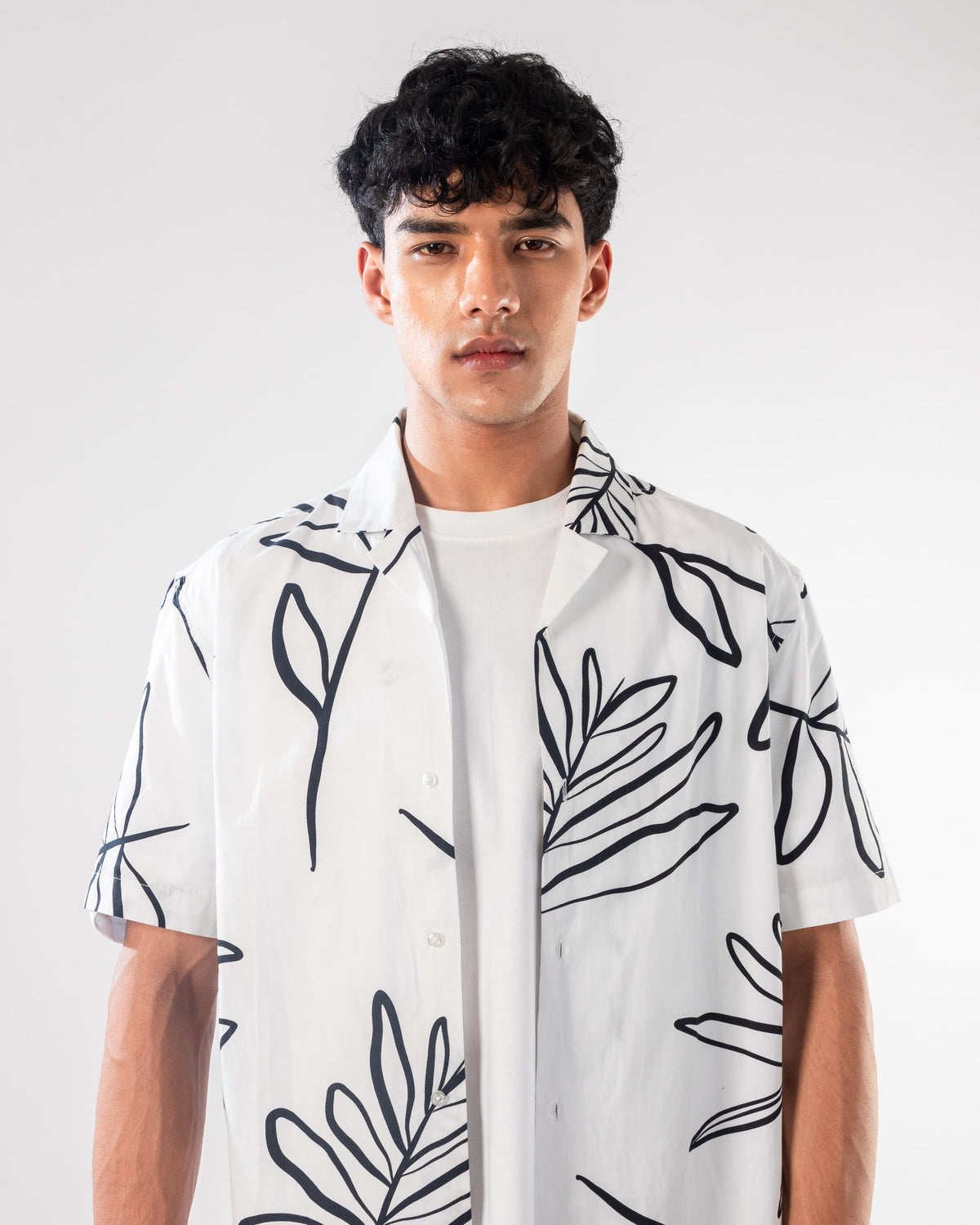 LEAF PRINT SHIRT